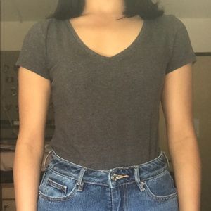 Gray tee
